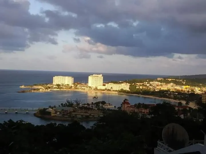 “The View”@Sky Castles, Columbus Heights, Ocho Rios Apartment 0*,  Jamaica